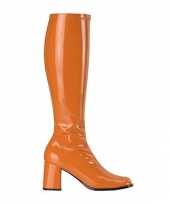 Oranje laarzen een hoge hak
