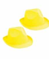 X gele trilby hoeden