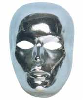Zilverkleurige masker